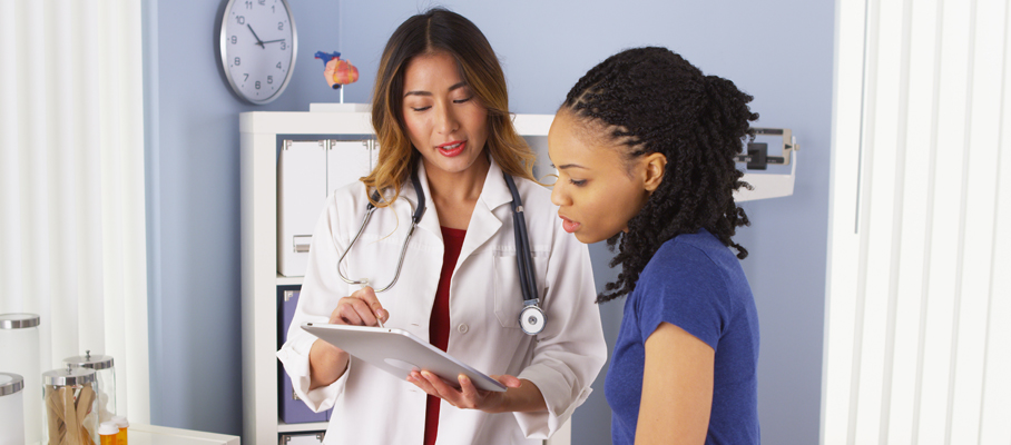 Doctor explaining to patients
